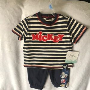 2 outfits 3-6 months